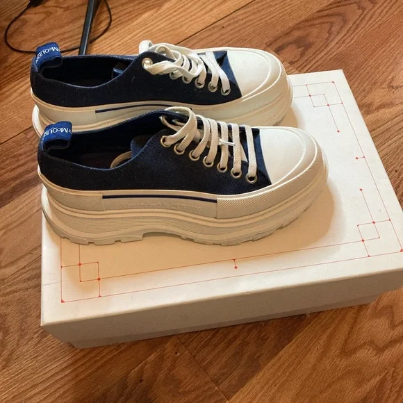 Alexander McQueen Platform Sneakers - Picture 2 of 5